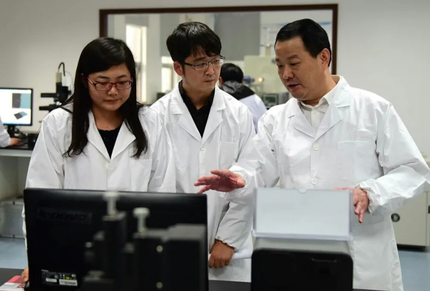 研究生迎来“新调整”，多所高校学费上涨，吓退不少寒门学子