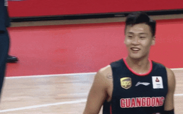哪些nba球星来中国打球（告别NBA！湖人内线来中国打球啦！）