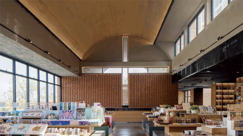 神操作！废弃砖窑变身网红书店