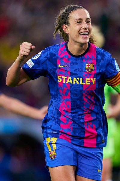 巴萨女足5人入选(2022年世界50大女足球星排名:1~10,超新星成为巴萨新