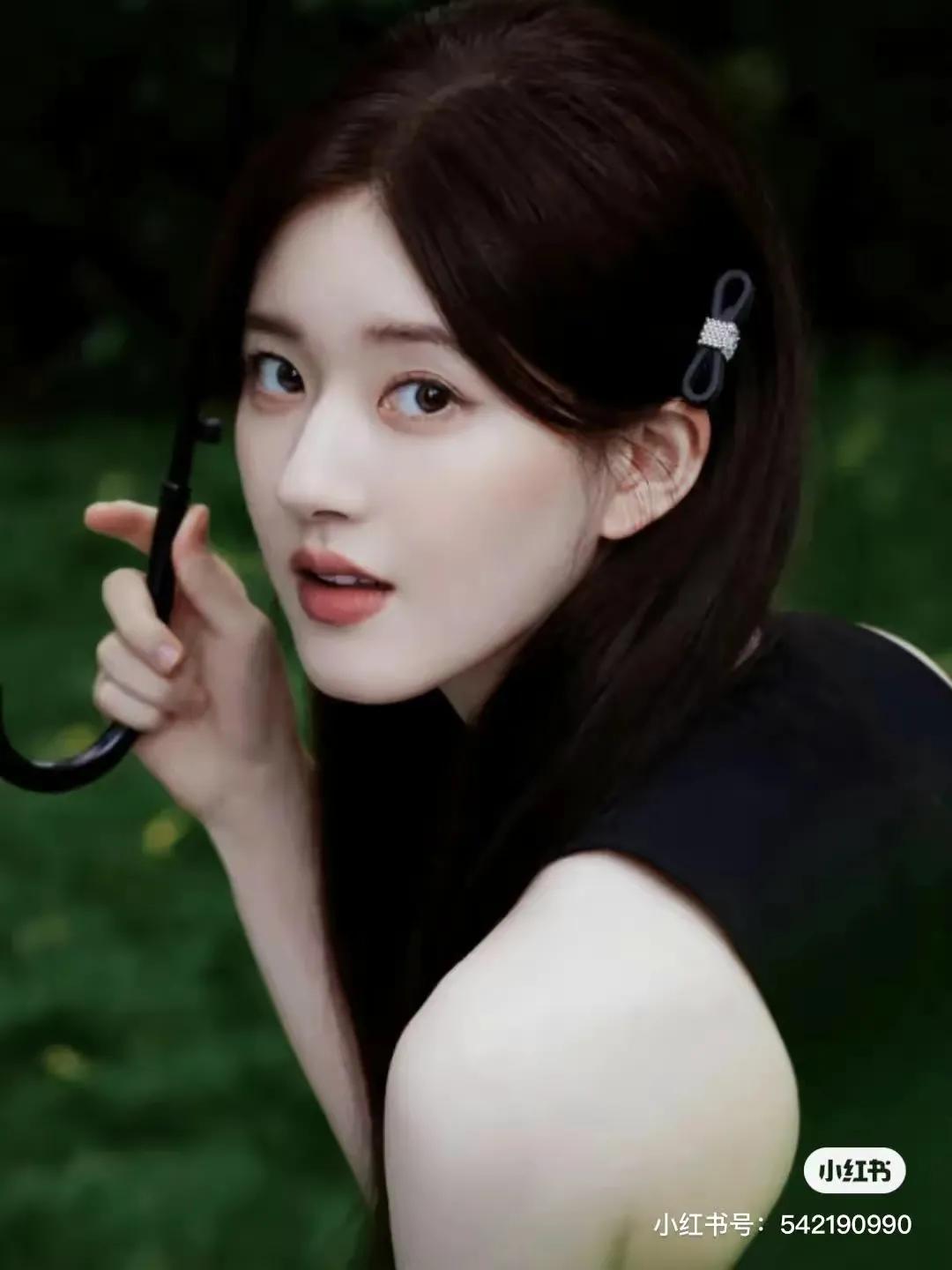 张天爱、杨幂杂志大片，清纯唯美，炫彩多姿