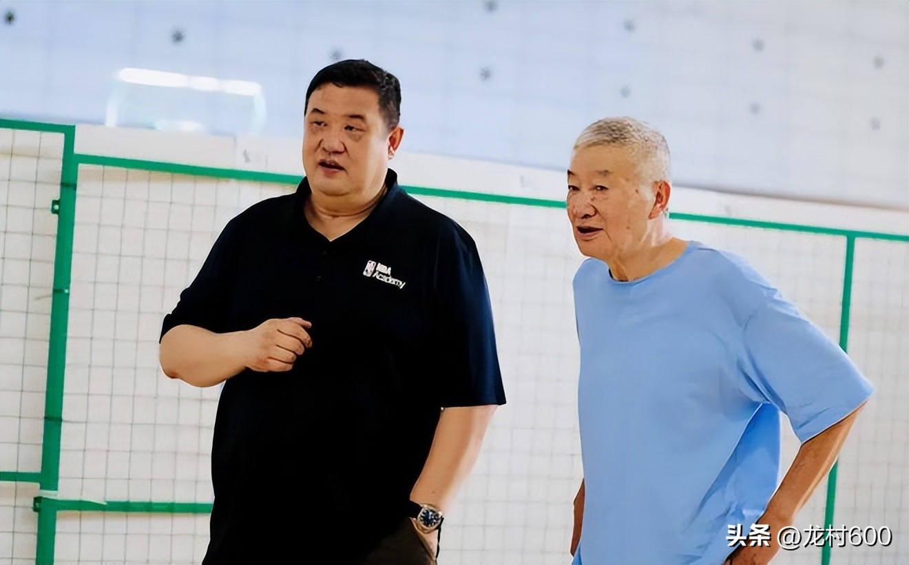 足球教练自述(回忆录:山东男篮传奇主帅,叶鹏自述三个未完成的心愿