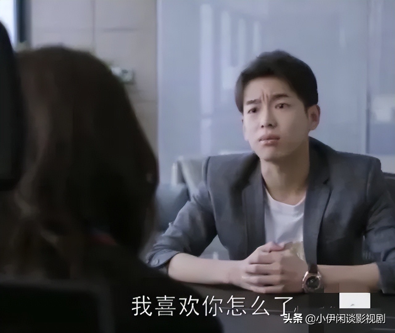 都是演律师和姐弟恋，把江疏影和姚晨一对比，差距就太明显了