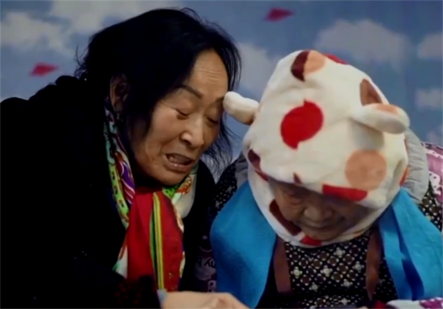 未婚夫战场牺牲，她带准婆婆出嫁，不离不弃奉养“妈妈”40年