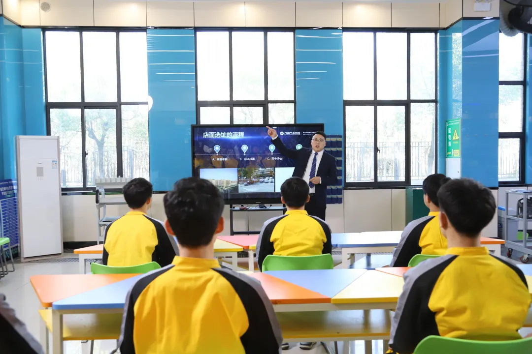 上海万通汽修学校 | 愿你不负所学，期末加油