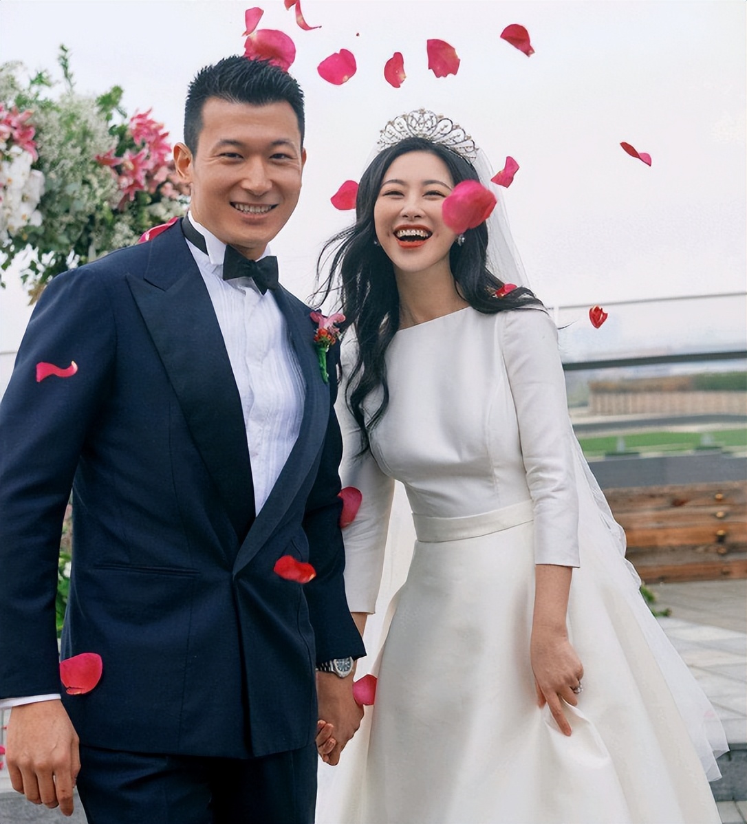 尤文老板中国女友（“京圈公主”朱珠：家世媲美韩雪，与顶级富豪恋爱，37岁嫁平庸男）