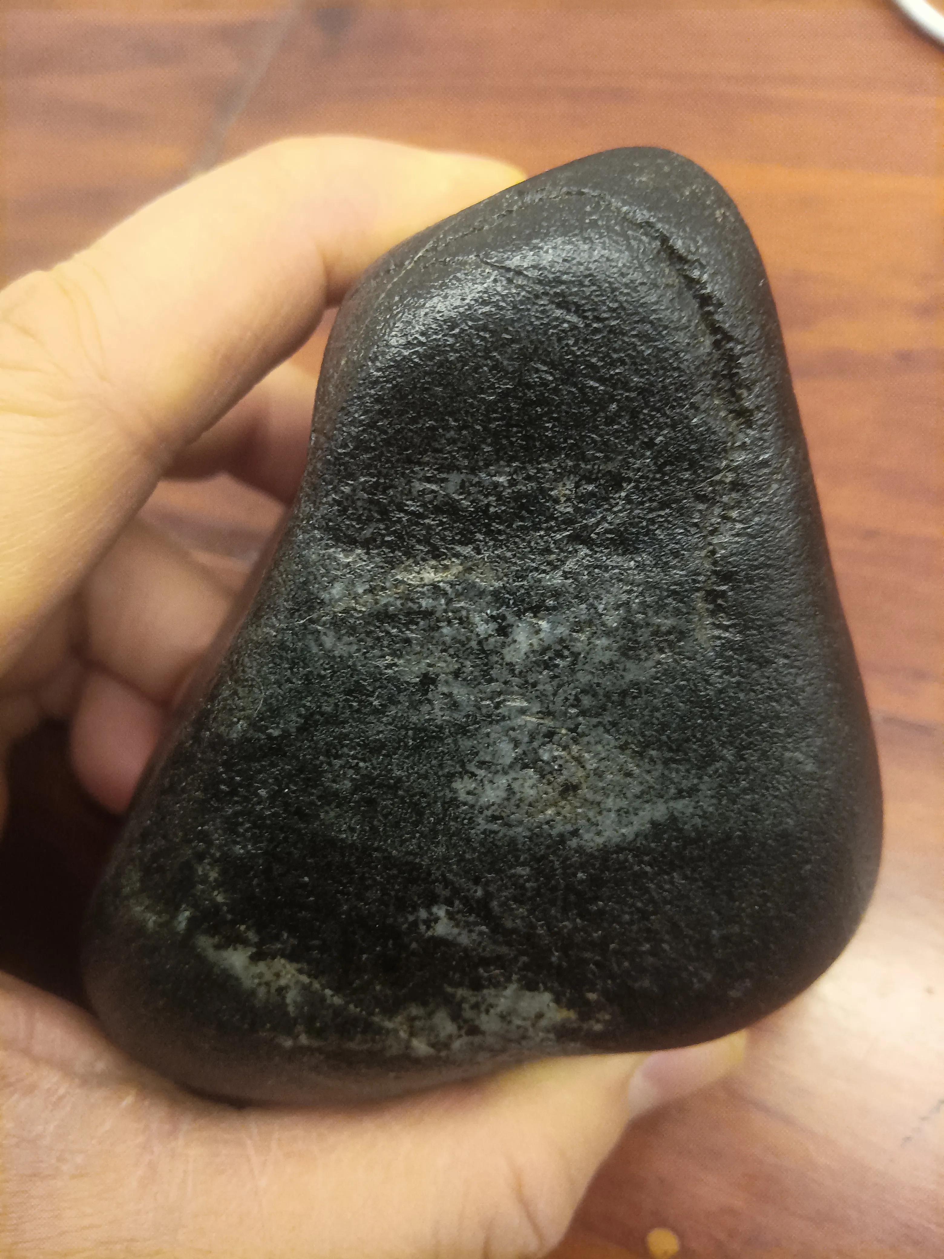 真正的墨玉多少钱一克(和田墨玉的价格)