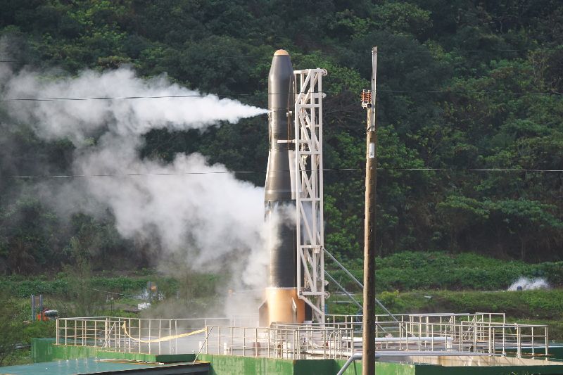 蓝色代表天空下面(脑回路实在清奇：神十四台湾省民众的关注角度，可能大家都想不到)