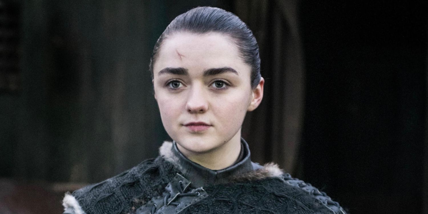 艾莉亚是临冬城公爵艾德·史塔克的次女,在卷五结束时将近12岁,活泼