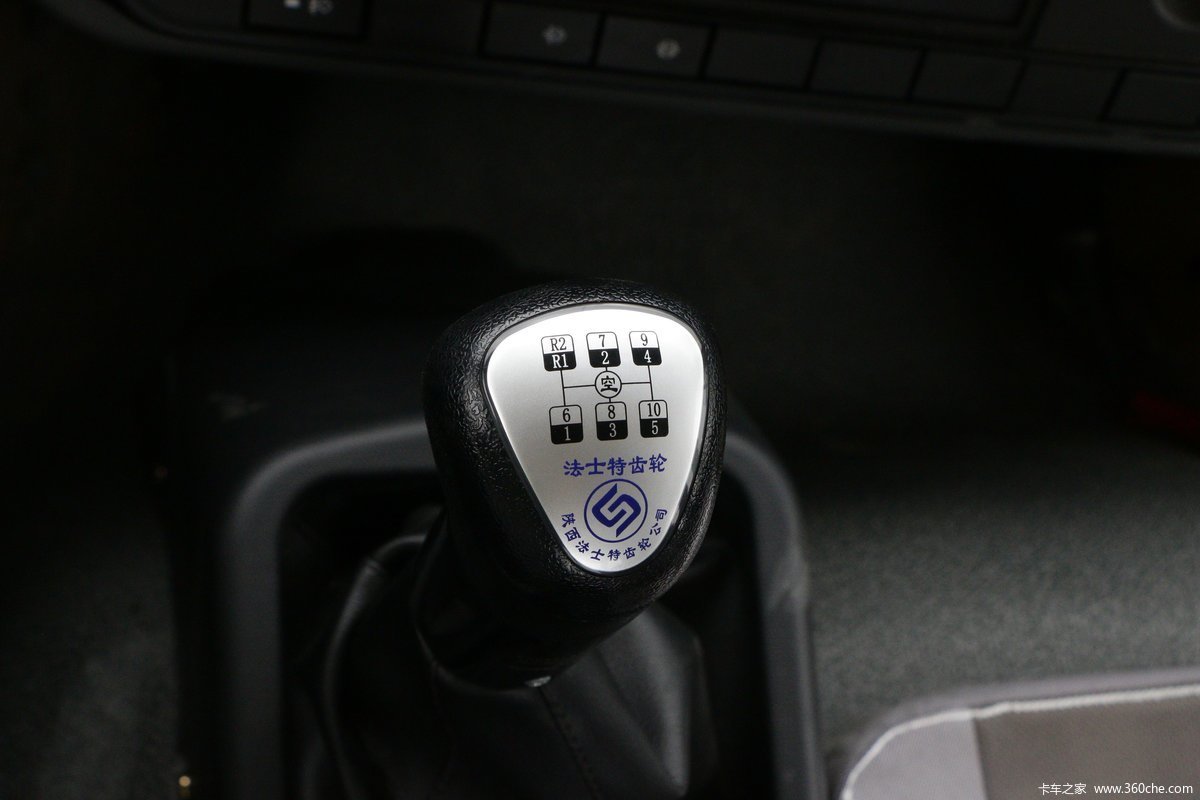 8米载货车配置强劲还舒适