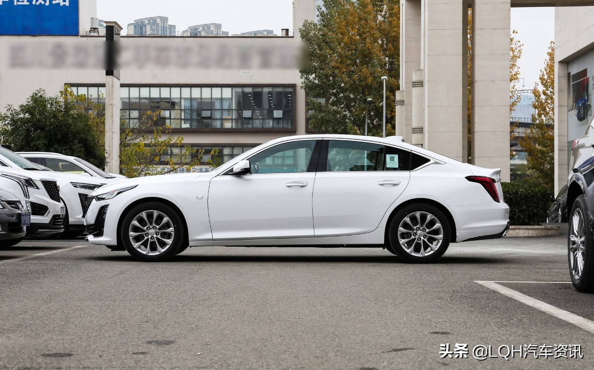 “美系豪华VS德系豪华”，凯迪拉克CT5和奥迪A4L，选谁更好呢？