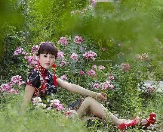 ��ʵ���£����ܴ���ʶ�İ׸��������ڰ��ҹù��ǿ��ĸ��ж���