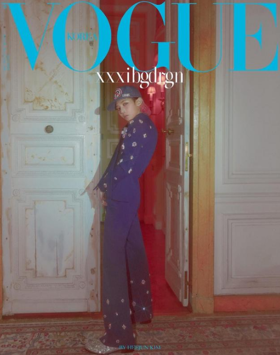 权志龙7登《Vogue Korea》，7月刊4封面画报，新粉发色独一无二
