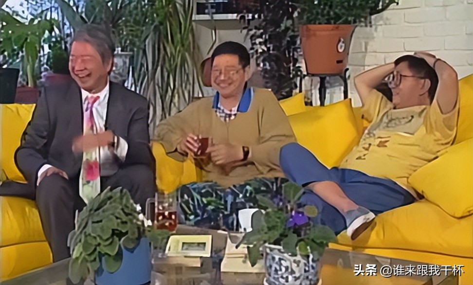 香江三大才子最后一次同框，齐聚三藩市倪匡家中，黄霑至死是少年