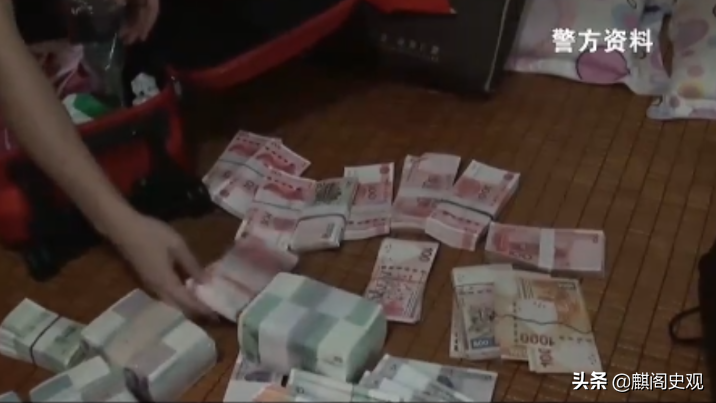 16年浙江服装厂一员工，月流水1亿引警方怀疑，调查牵出200亿大案