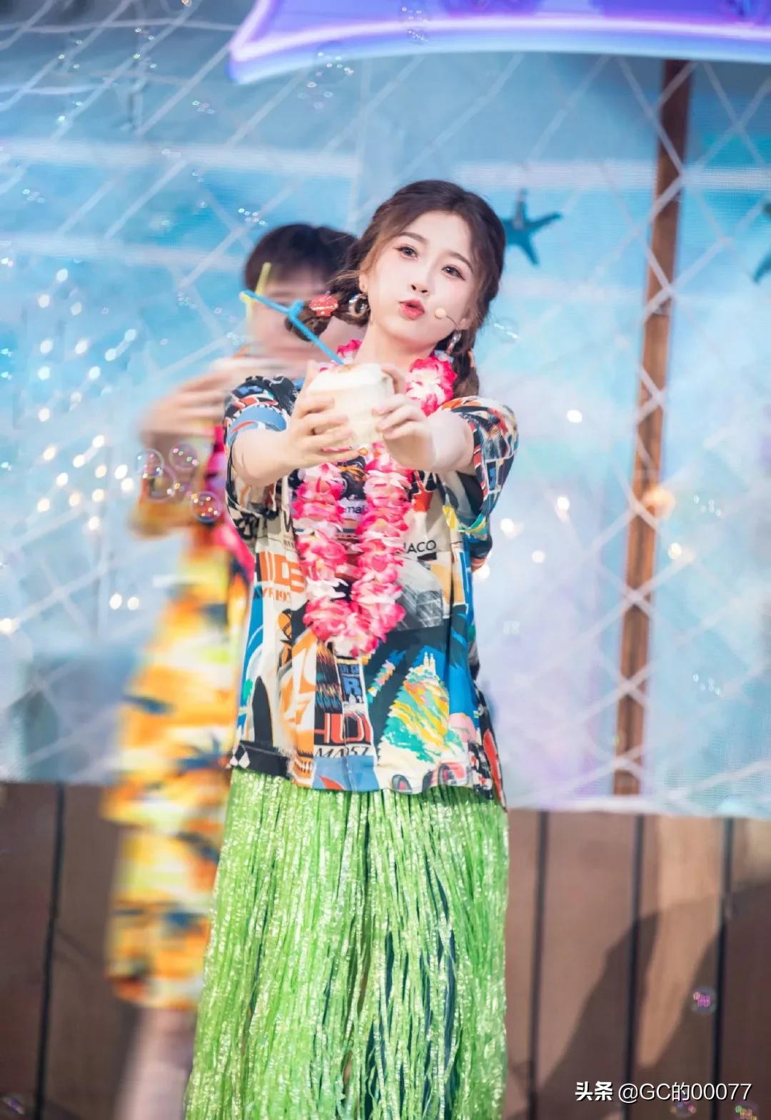 明星图片虞书欣