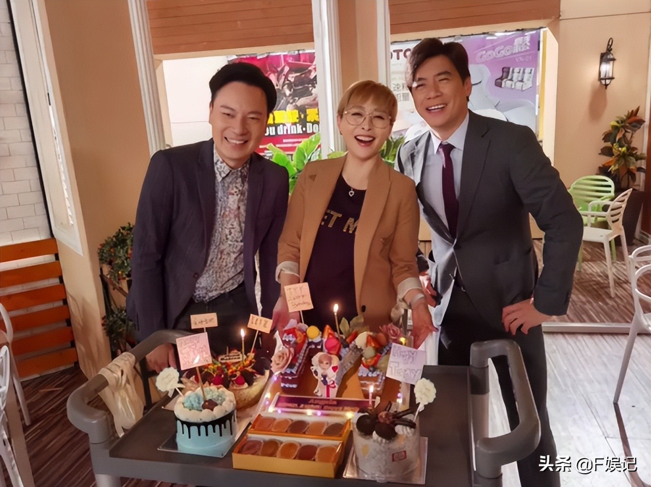 汤盈盈庆生活动多！佘诗曼周家蔚梁靖琪和爱回家同事相继为其庆生