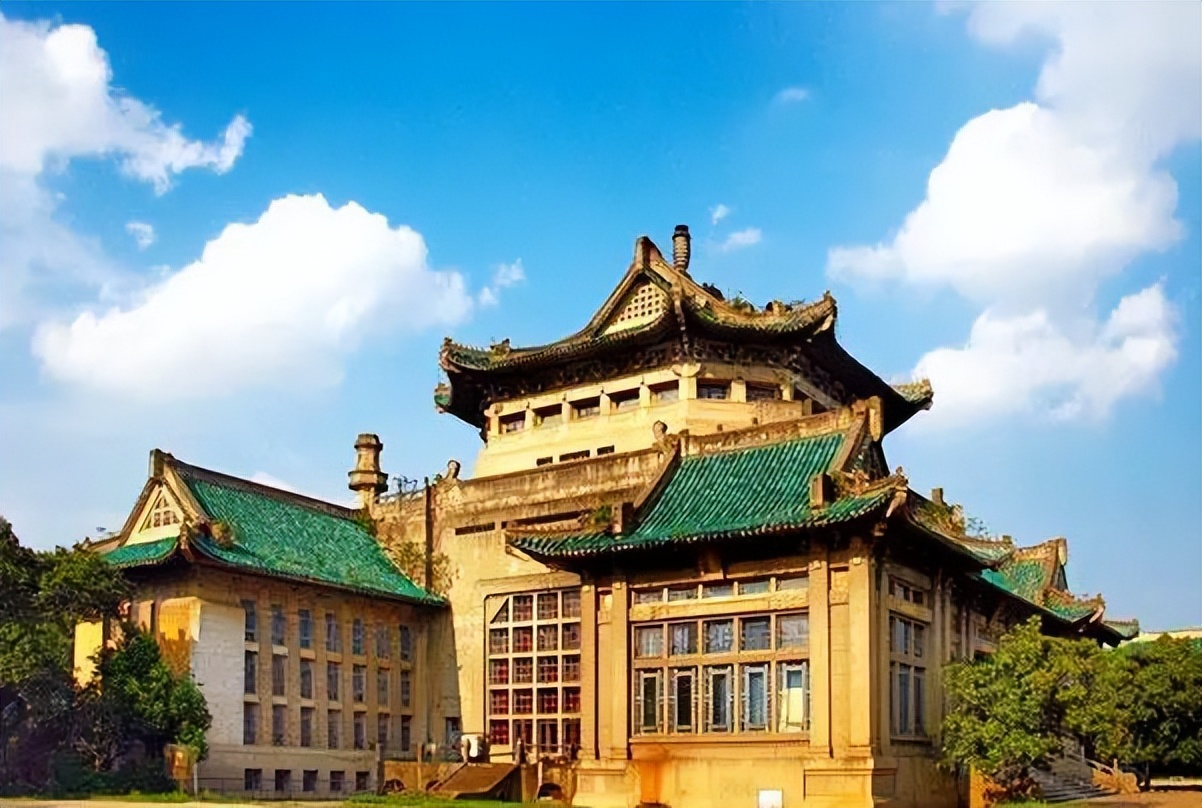 985高校排名已更新，大致可以分为4个档次，上海交大表现很亮眼