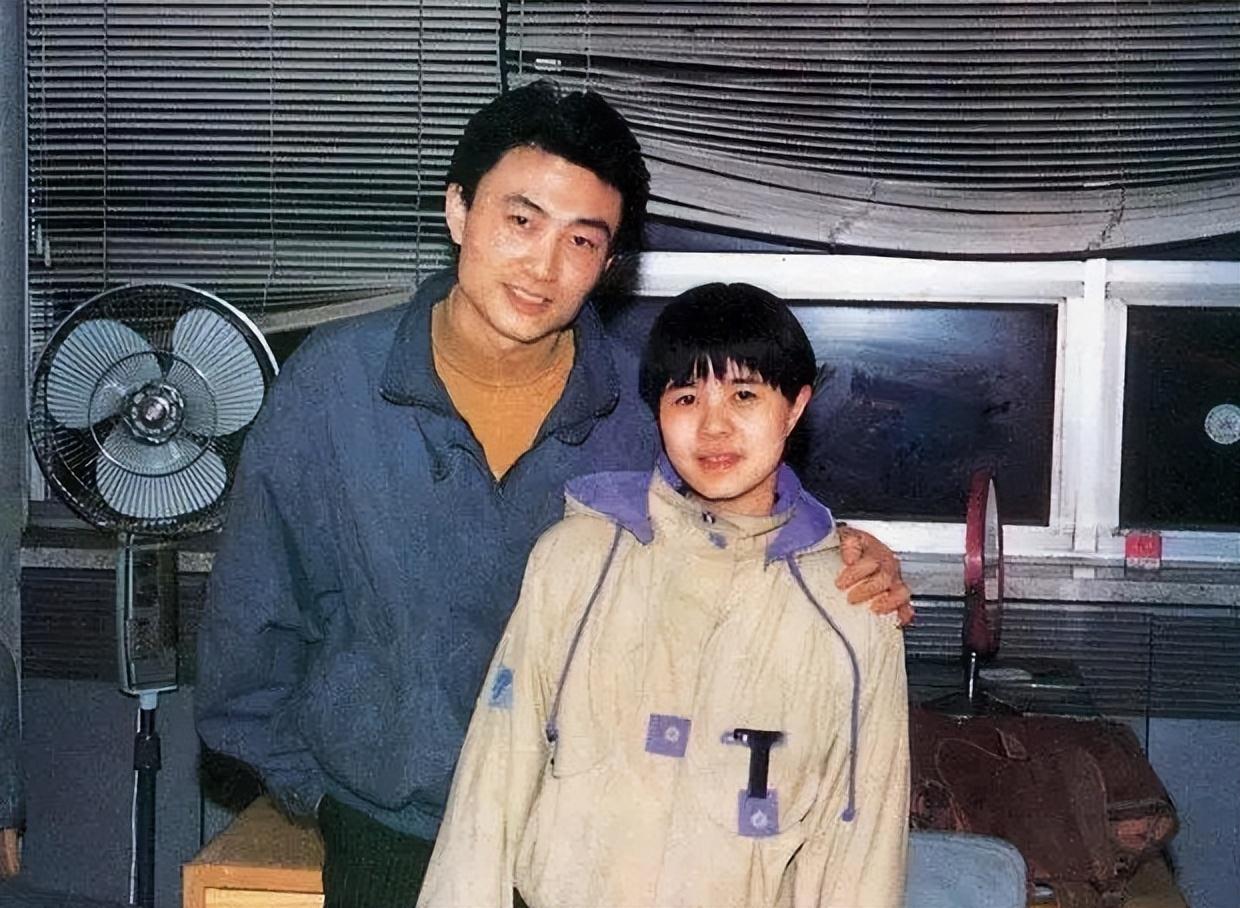 童年回忆"金龟子"直播却遭翻车?这一次丈夫王宁也帮不了她!