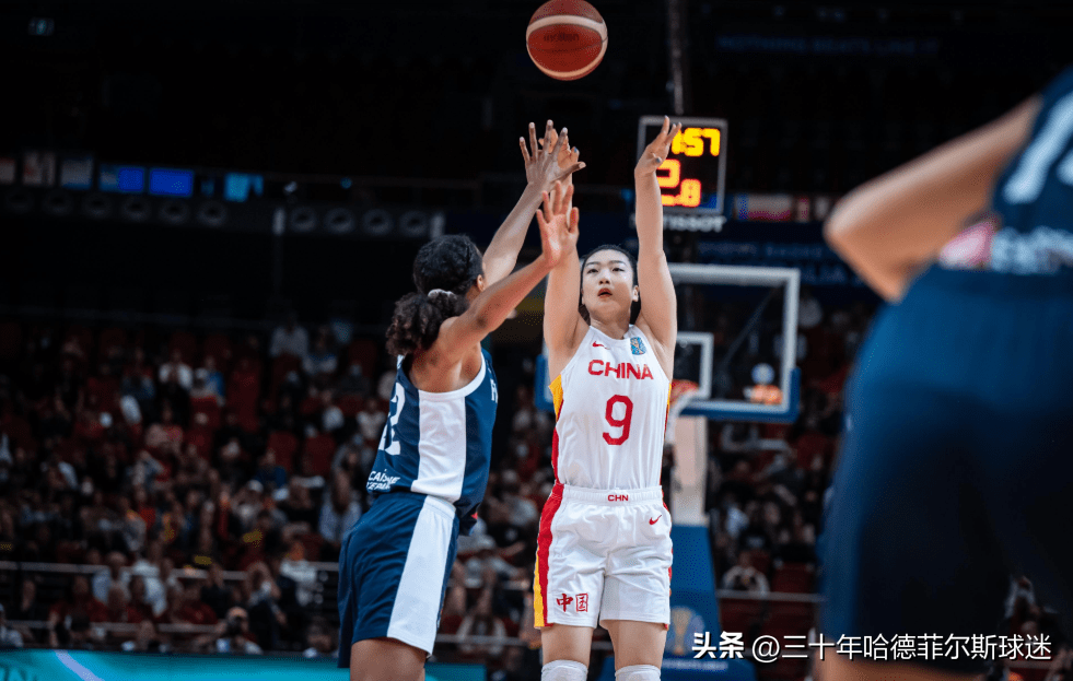 女篮世界杯为什么打法国（世界杯中国女篮，为何力克法国？球迷给出答案，且大局已定）