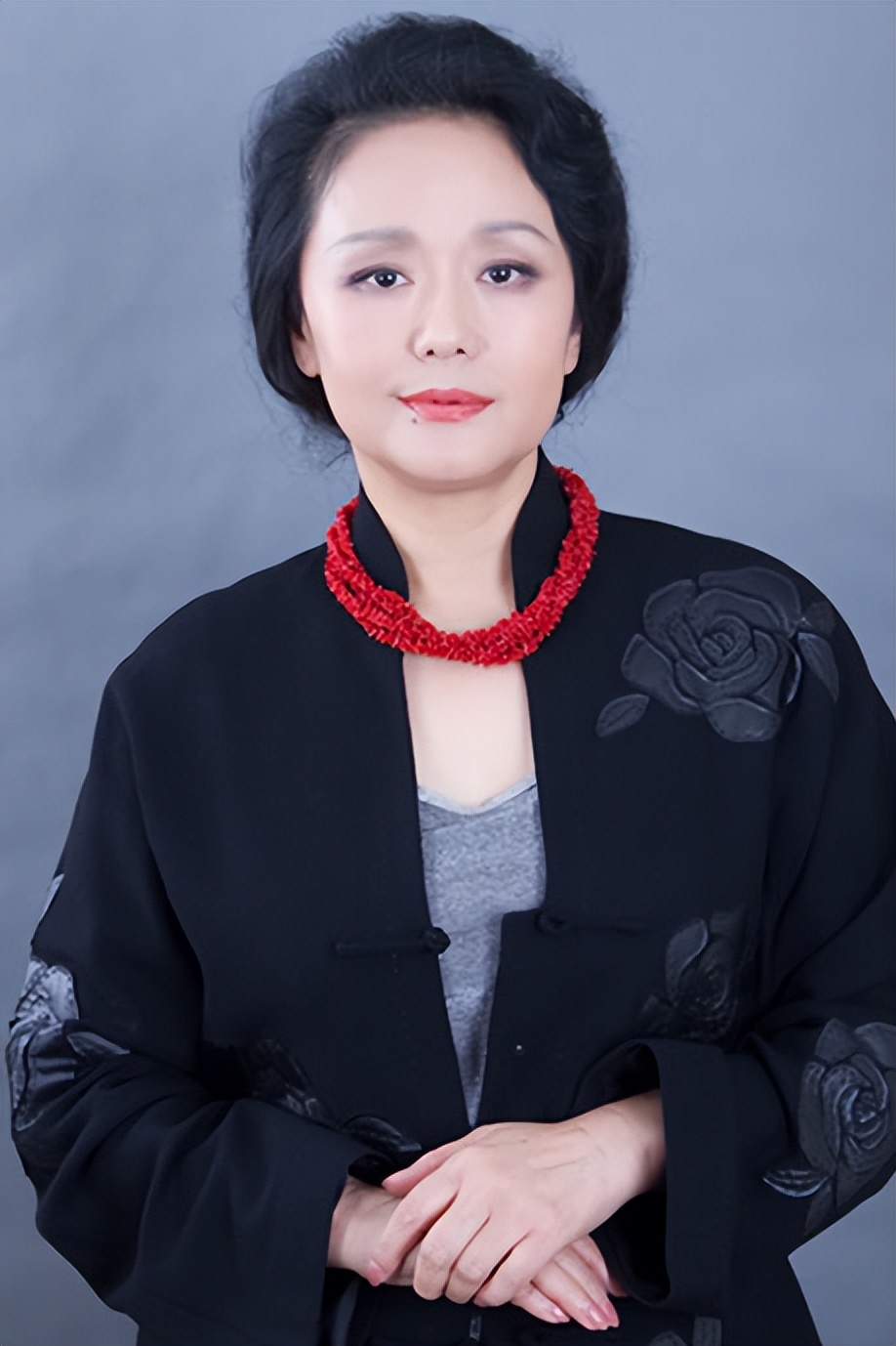 著名演员廖学秋:4岁时父母双亡,25岁遭背叛离婚,68岁至今单身