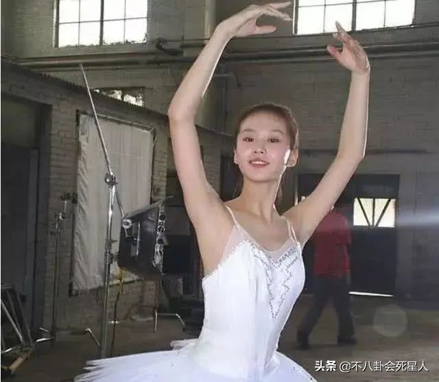 长相不算一眼惊艳，但却格外耐看，这7位女星戳中了大家的审美