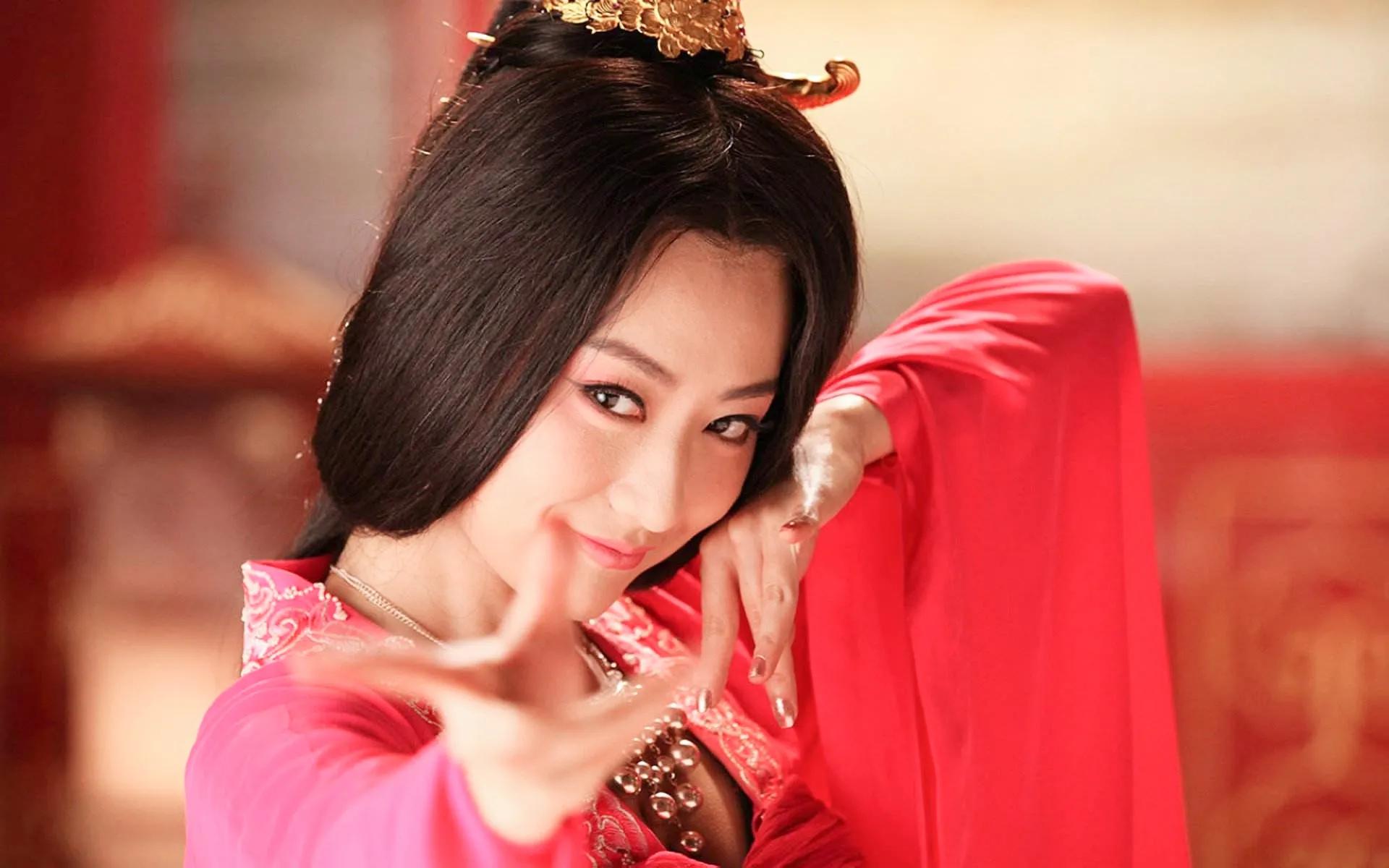 叮！帝王体验卡到账，这9位女星才是货真价实魅惑众生的妖妃