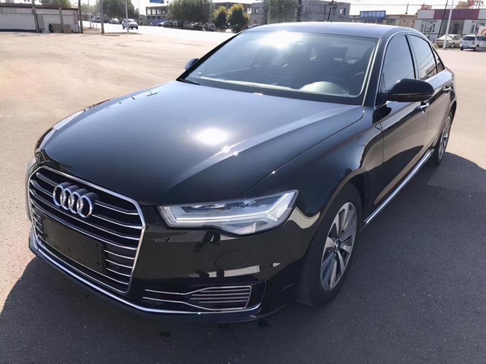 6年換車和開到報廢，哪個劃算？幫你算清這筆賬