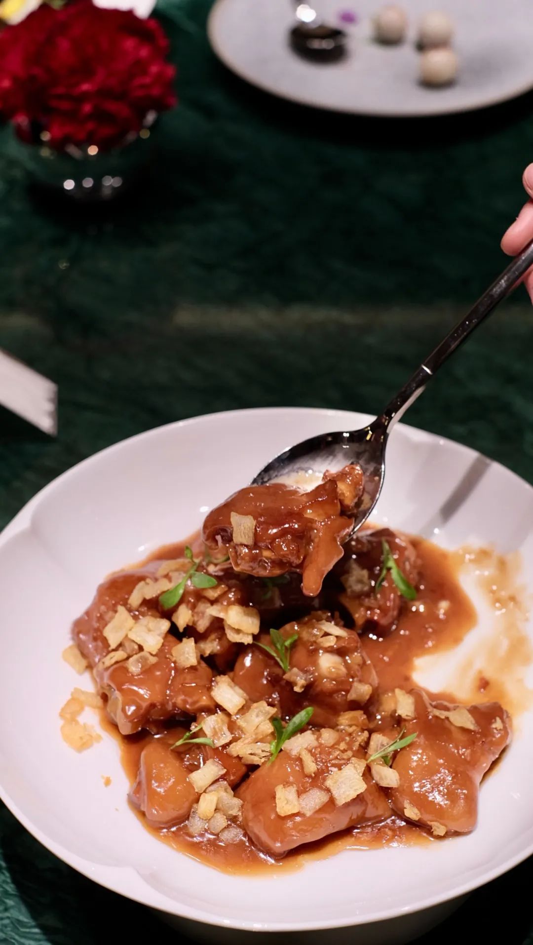 暴吃杭州13家高端餐厅，这份美食地图都是体重换的