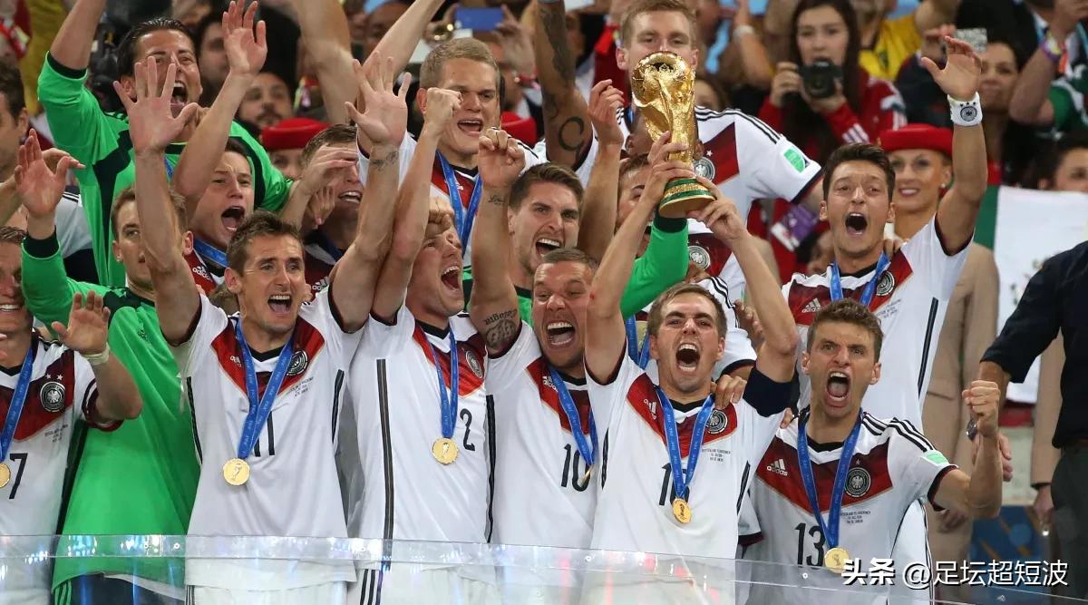 德国足球世界杯的战绩(世界杯32强战绩回顾，老牌冠军球队登顶，还是新王者登基)