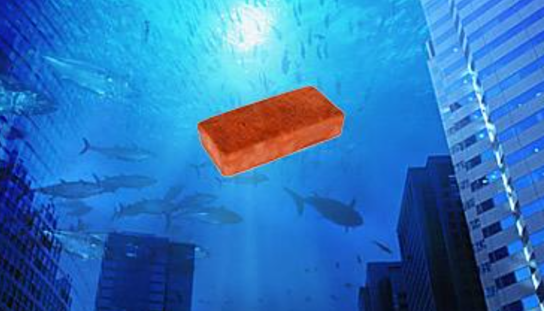 将一块砖扔进马里亚纳海沟，多久能到海底？砖头会被压碎吗？