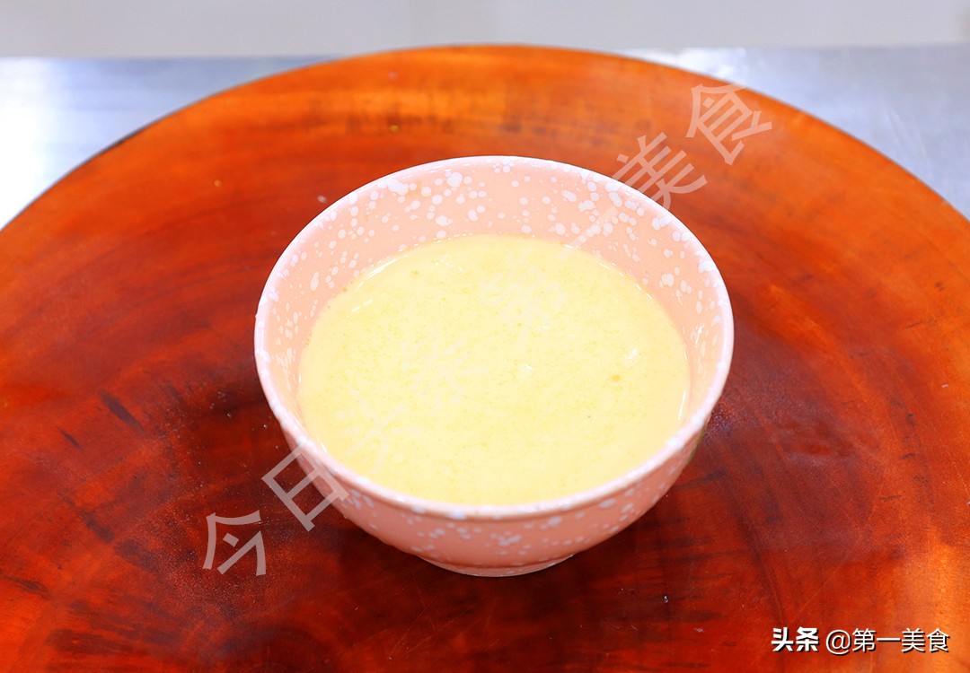 冬季天寒地冻，容易滑倒，推荐多吃这5种“高钙”食物，强筋健骨