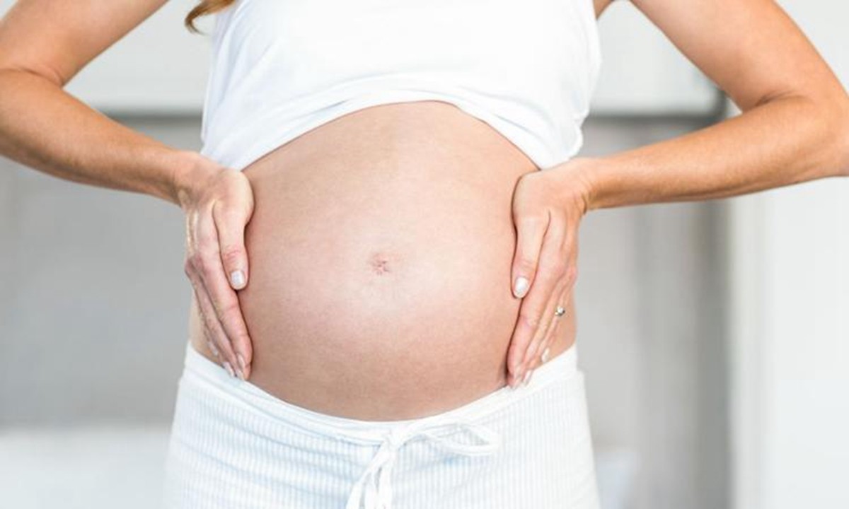 孕妈的肚脐为啥有“凸出和凹陷”之分？受这些因素影响，你懂吗？