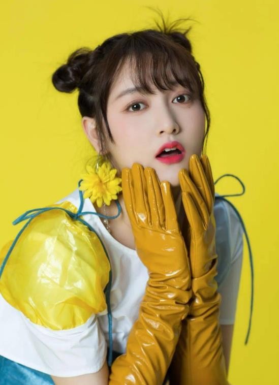 “圈内狂人”董思怡：当郭敬明面怼他发房卡，让毒嘴评委哑口无言