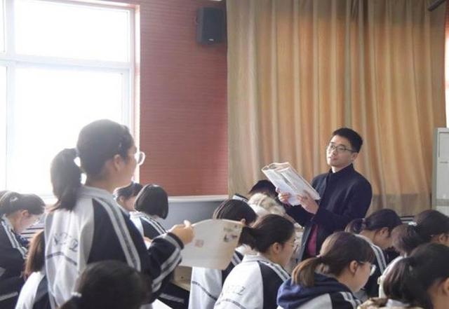 高考状元北大校草酷似杨洋，始于颜值忠于才华，人类高质量学霸