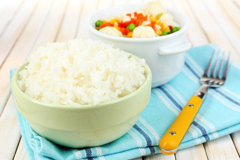 土豆热量高吗减肥可以吃吗（土豆代替米饭让你边吃边瘦）
