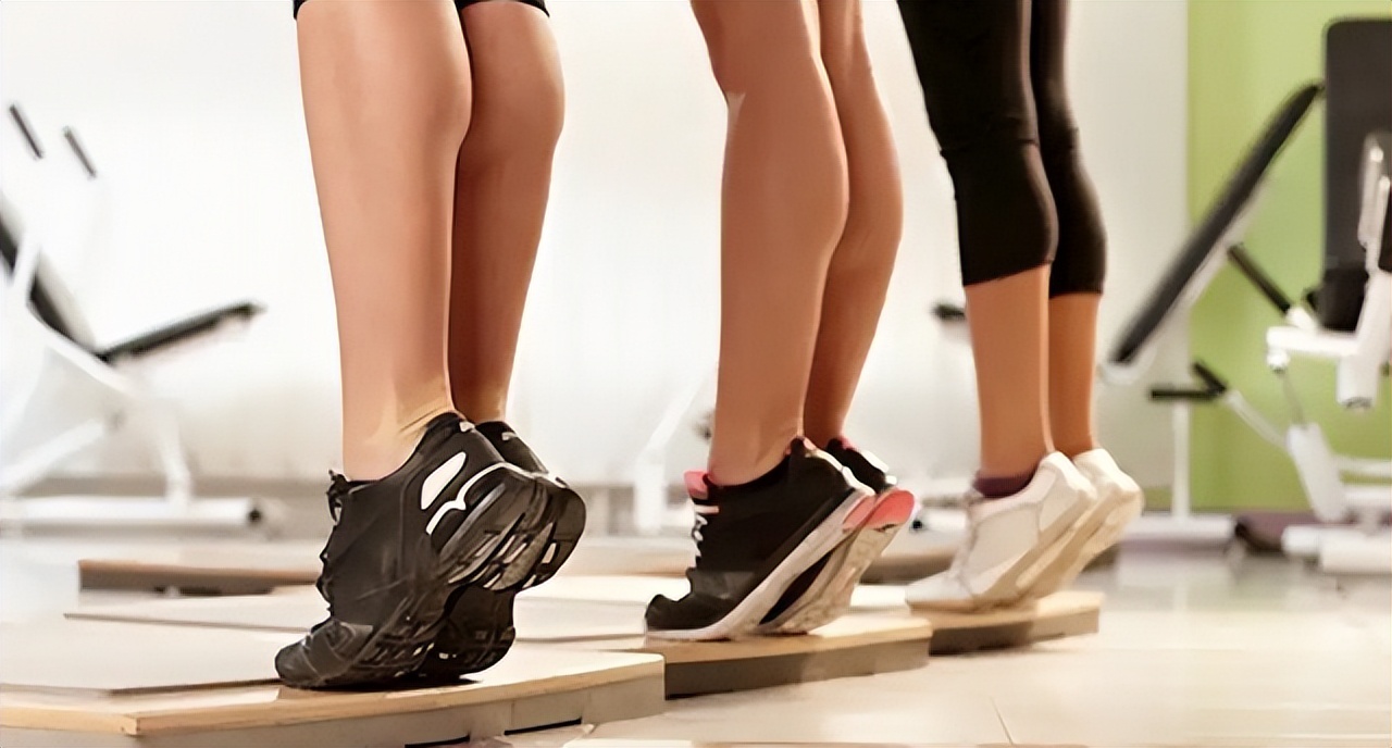 踮脚尖的好处每天坚持踮脚尖的好处