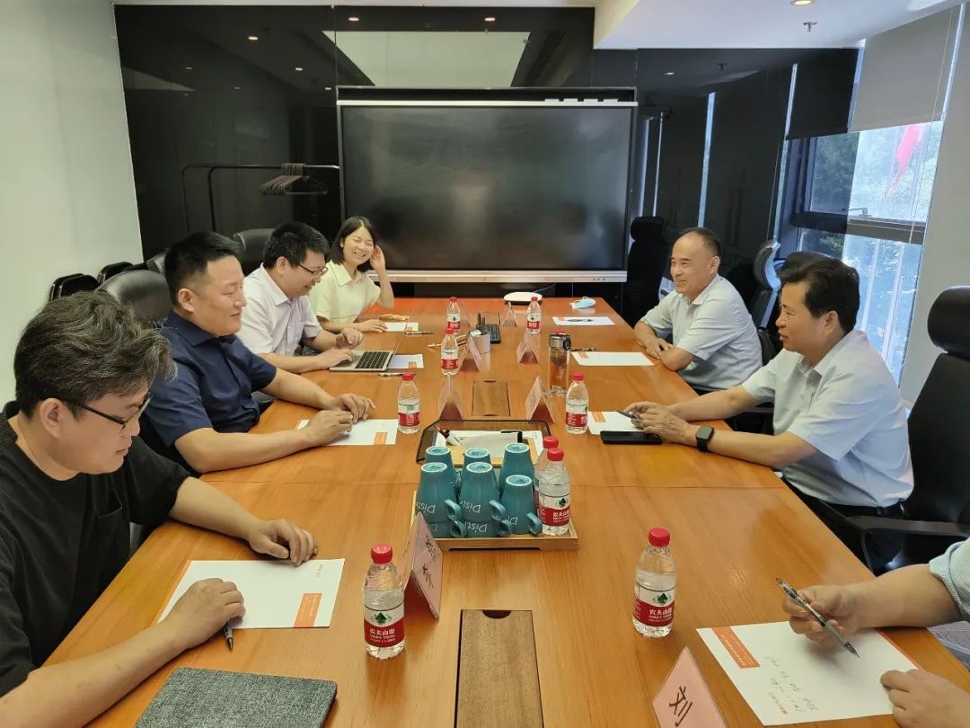 画好校企合作“同心圆”共谱产教融合新篇章——党委书记刘洪浩带队赴北京慧科集团、京东集团走访调研