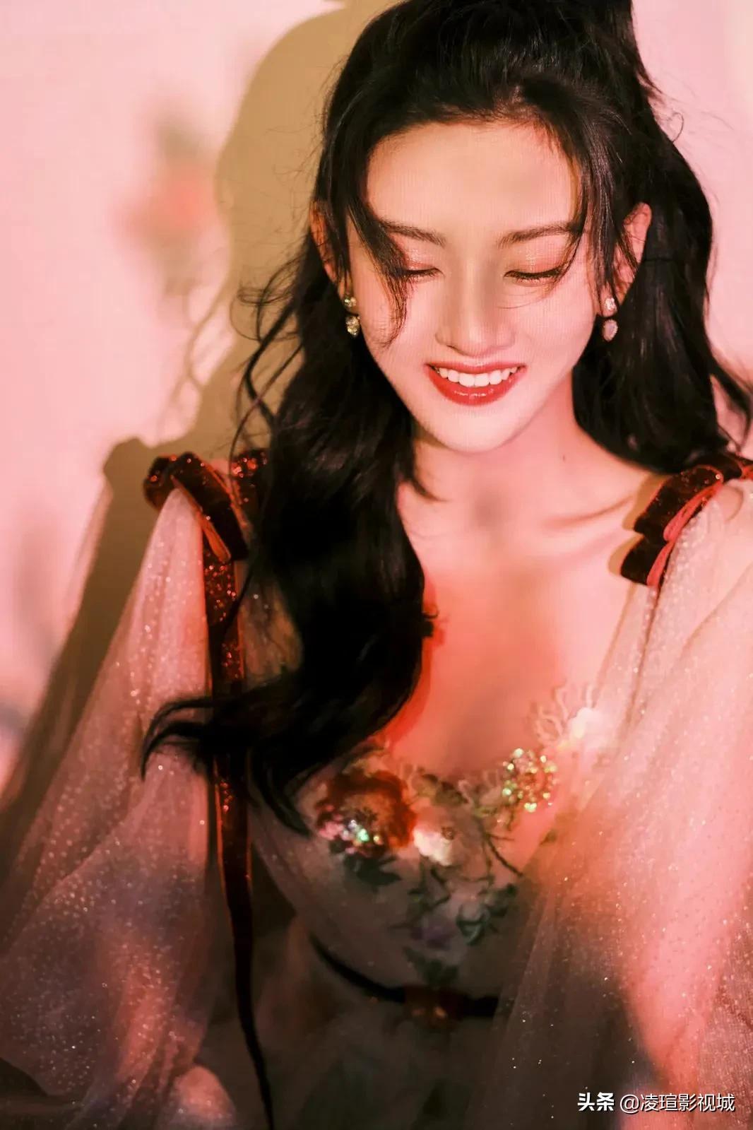 明星壁纸图片分享：宋祖儿（3）