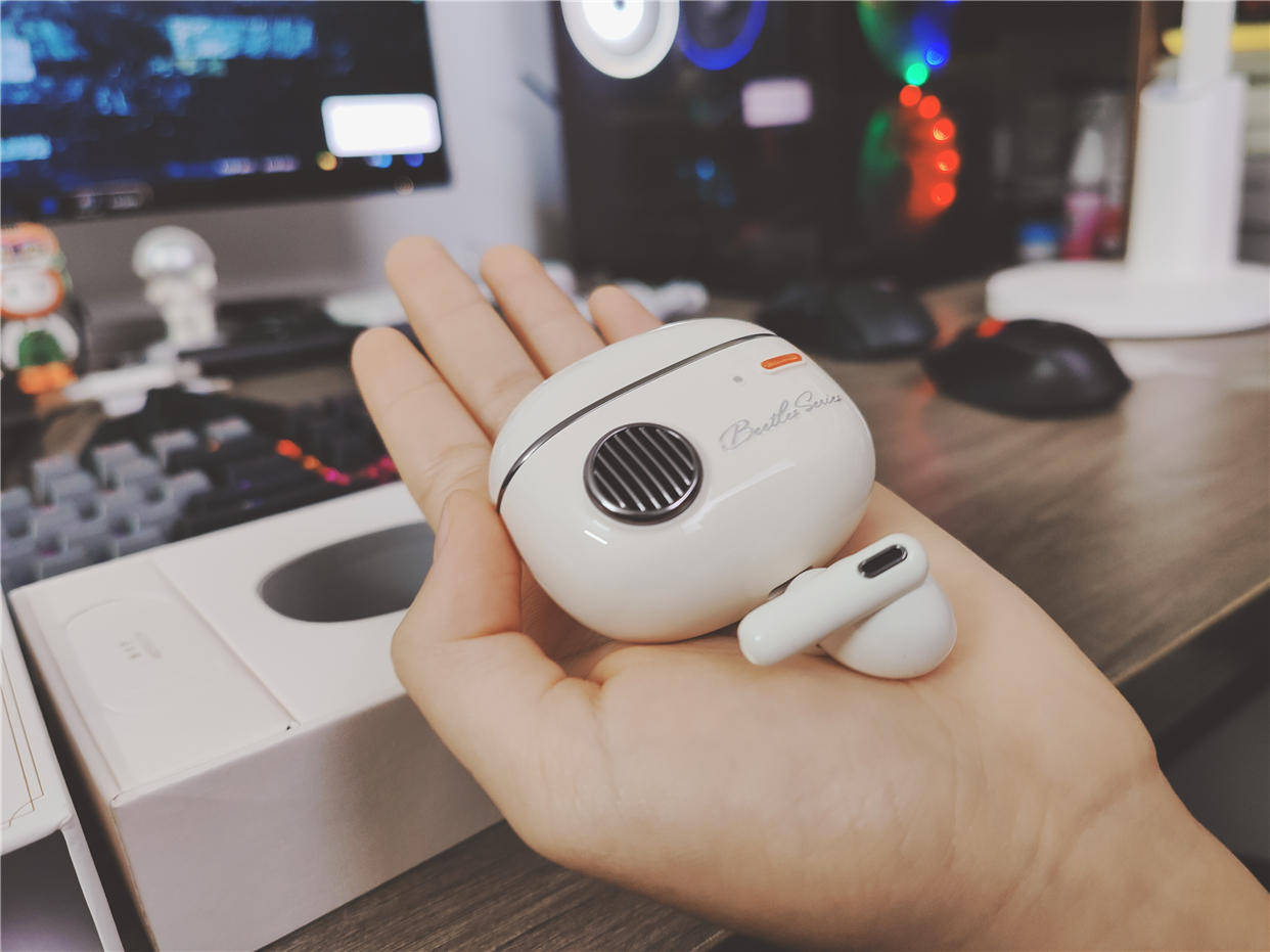 当音频大厂认真起来--漫步者Retro Pro降噪耳机开箱