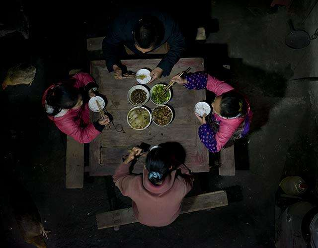 14岁湖南少女猝死，次日尸体却离奇失踪，24年后竟在四川“复活”