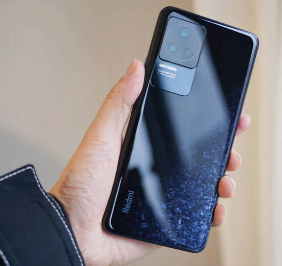 赚钱不容易，这4款手机很“全面”，能再战五年，适合上班打工人