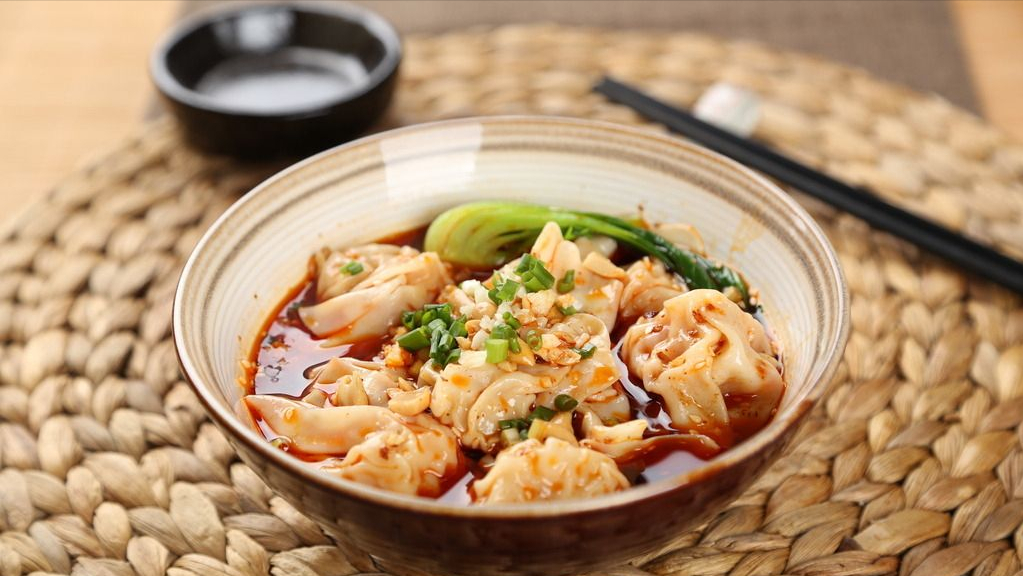 成都十大特色美食，看着都流口水吃起来更香，夫妻肺片仅排第三？