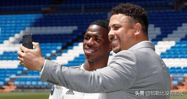 罗纳尔多为什么不获的欧冠（年少成名赞誉无数的罗纳尔多，为何始终与欧冠冠军有缘无份？）