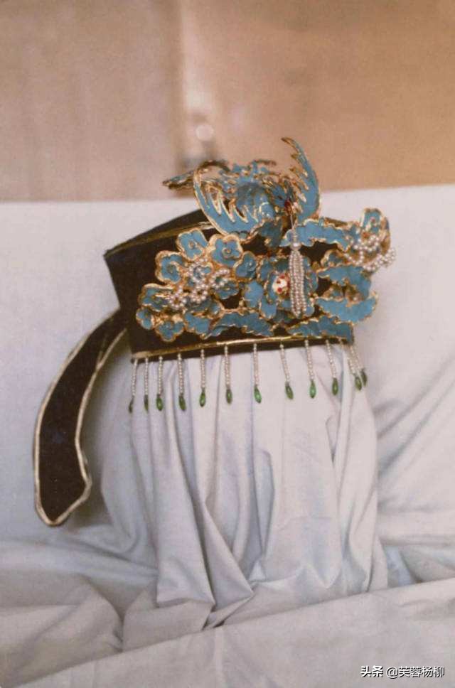 87《红楼梦》首饰有多美?连杨树云随手做的,都成黛玉的生命之光