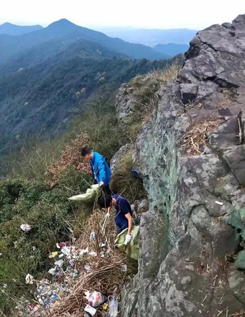 帐篷破损不用愁，一元维修真上头