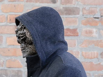 面具眼神图片(乌克兰艺术家的蒸汽朋克风面具，把密集恐惧症看沉默了)