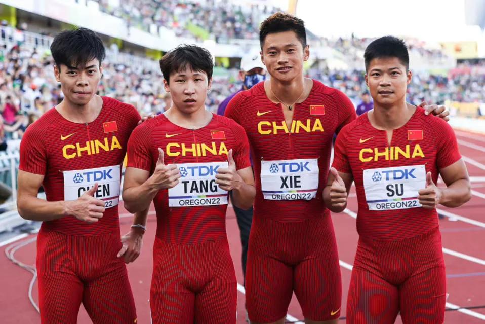 男子4x100m接力牙买加(2022俄勒冈田径世锦赛杂记｜田径圣地，尤金记忆)