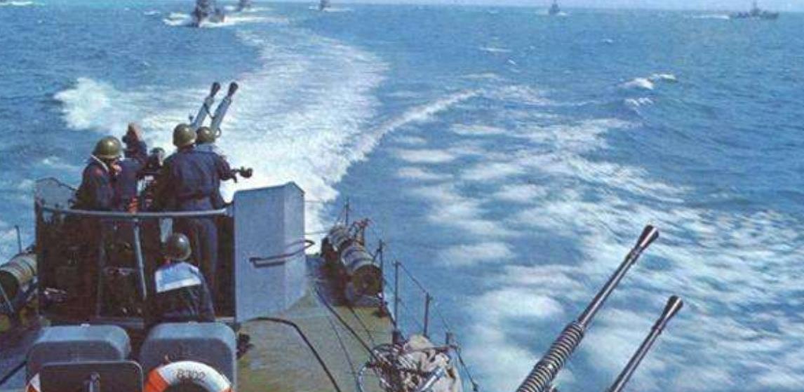 中越南海对峙局势升级，正在驰援的越南军舰让我们无比兴奋。