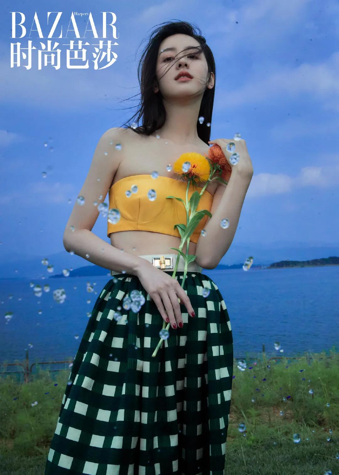 陈都灵周洁琼盛夏听雨芭莎大片